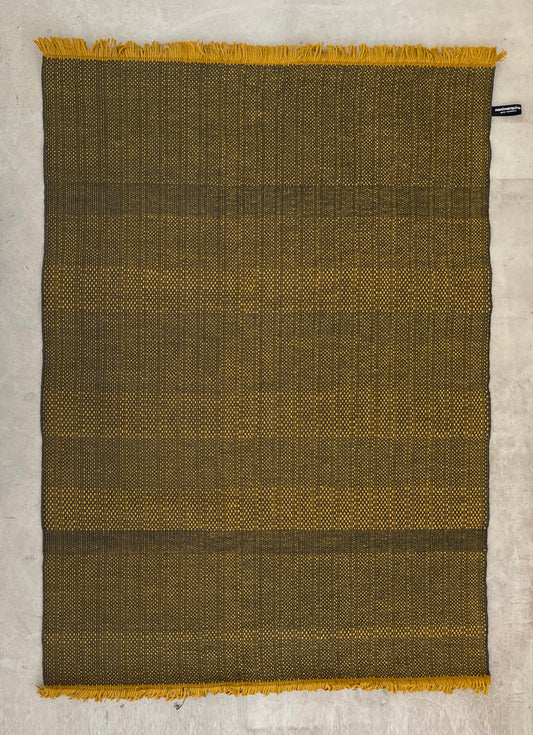 Alfombra Tres Outdoor Texture Mostaza Circular Market
